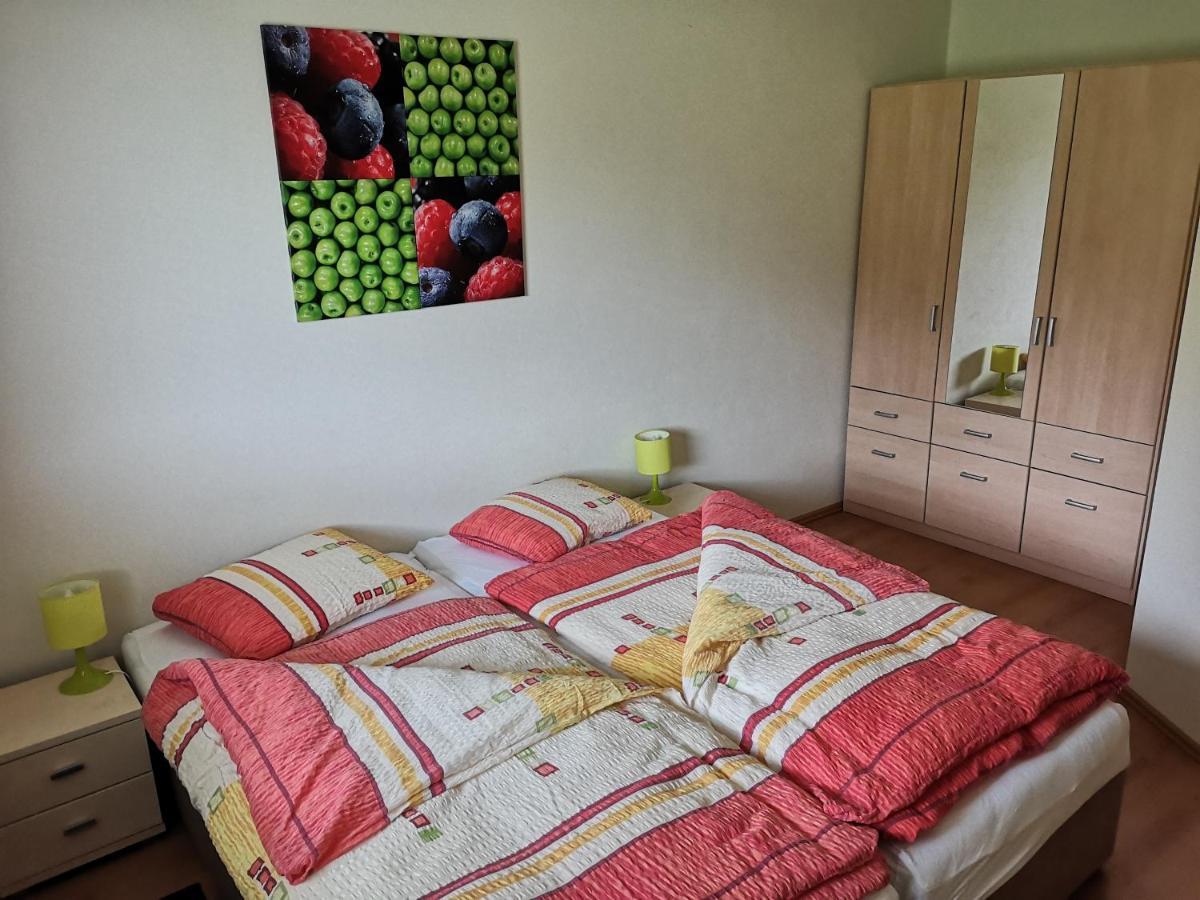 Mountain Village Apartment Pinewood *** Vyšné Ružbachy Esterno foto