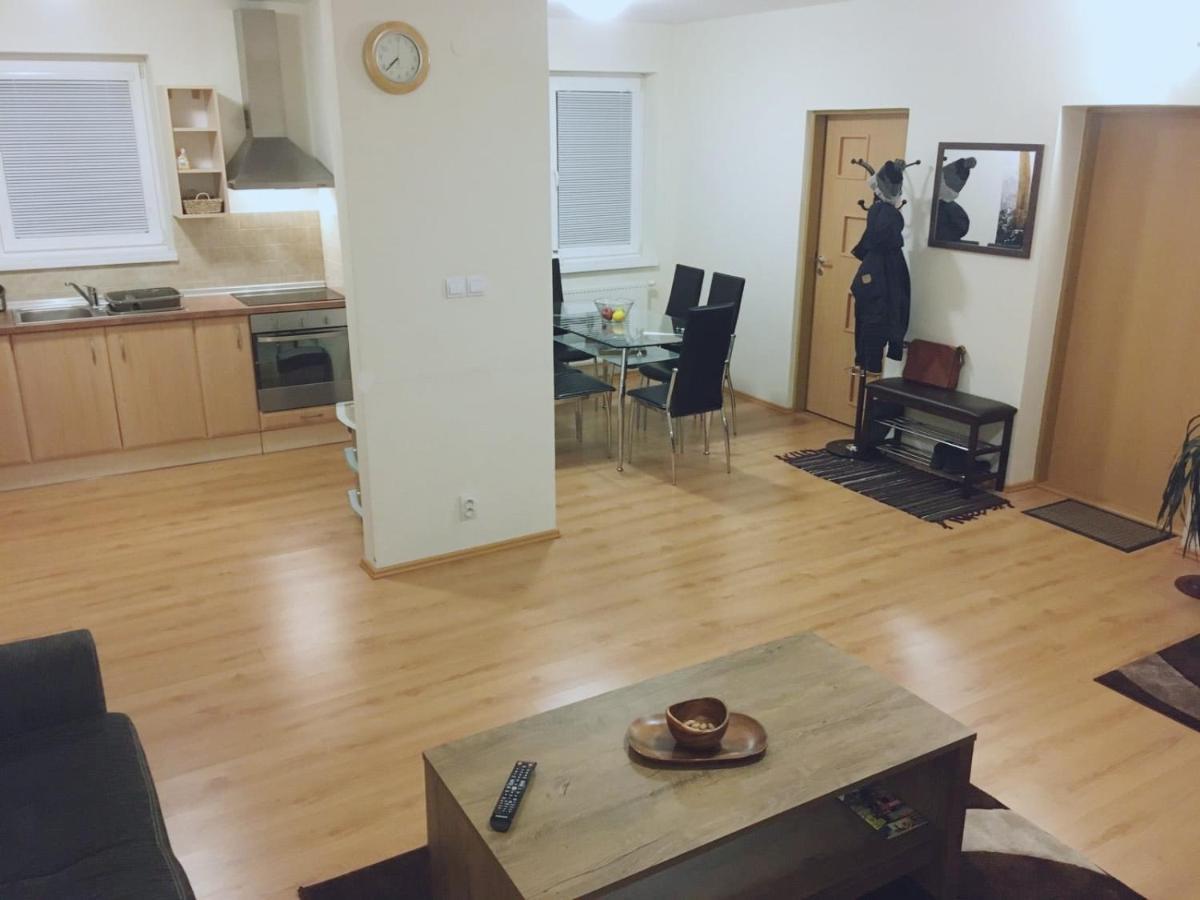 Mountain Village Apartment Pinewood *** Vyšné Ružbachy Esterno foto